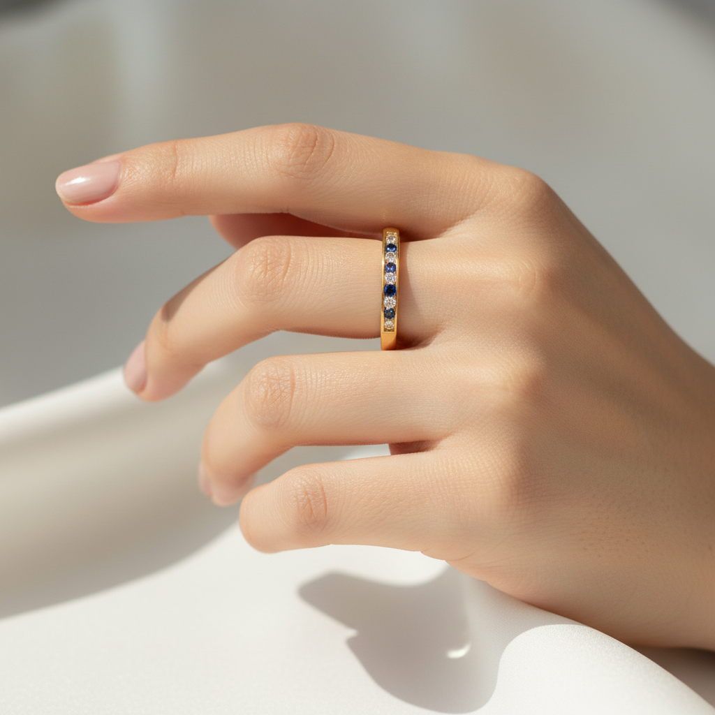 9ct Yellow Gold Sapphire Cz Ring.