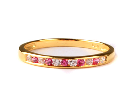 9ct Yellow Gold Ruby Cz Ring.