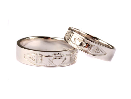9 Ct White Gold Claddagh Ring Set