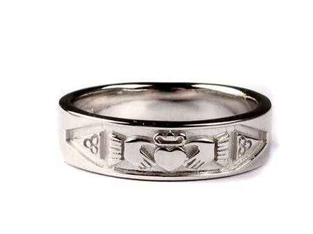 9CT White Gold 5MM Ring.
