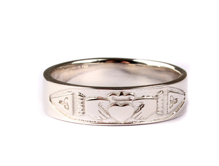 9CT White Gold 6MM Ring.
