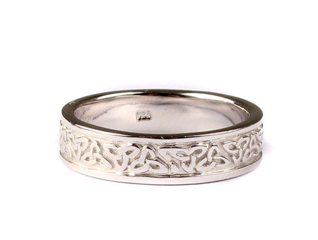 9CT White Gold  Ring.