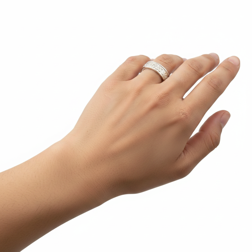 9CT White Gold  Ring.
