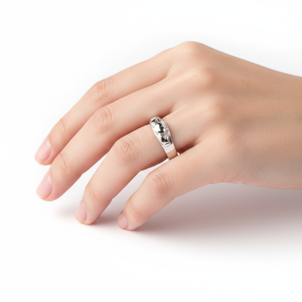 9CT White Gold  Ring.