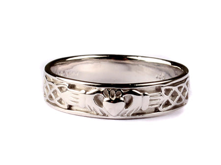 9CT White Gold Ring.