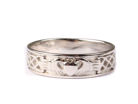 9CT White Gold Ring.