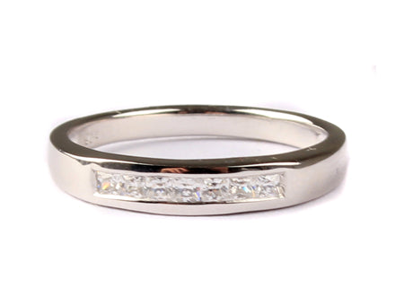 9ct Yellow Gold Cz Ring.