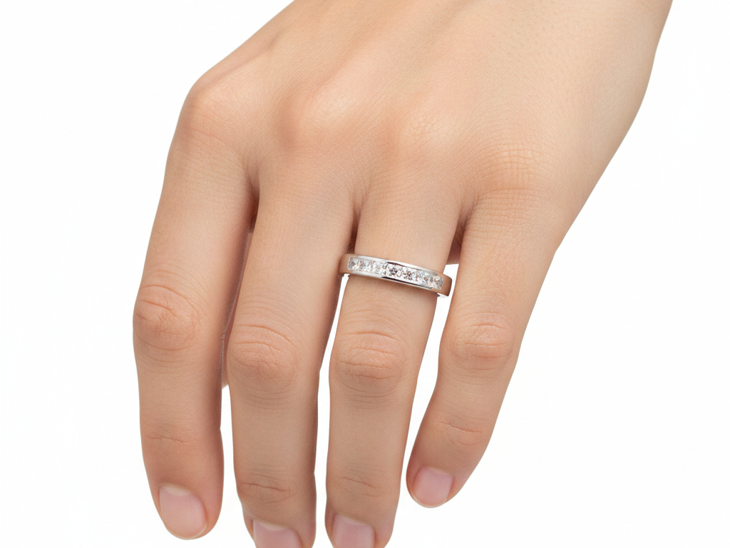 9ct White Gold Diamond Princess Cut Ring.