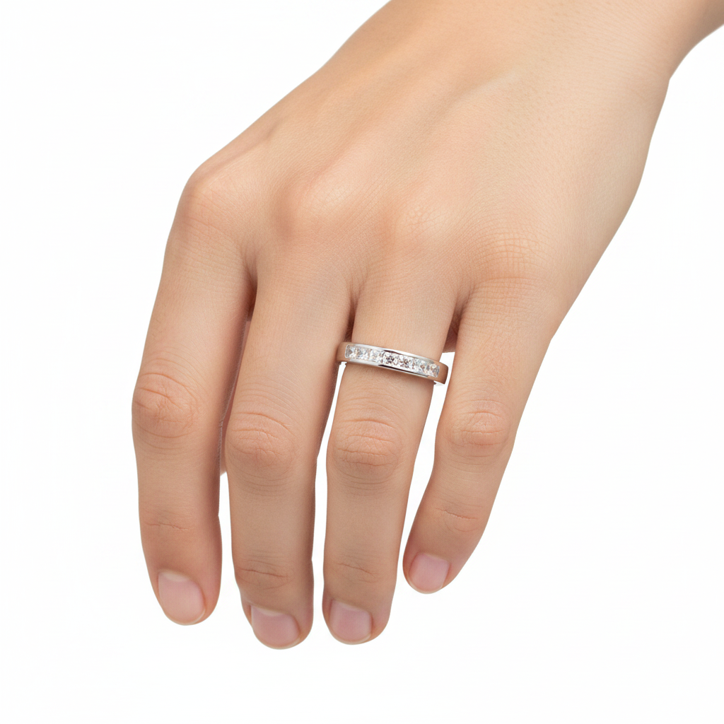 9ct White Gold Diamond Princess Cut Ring.