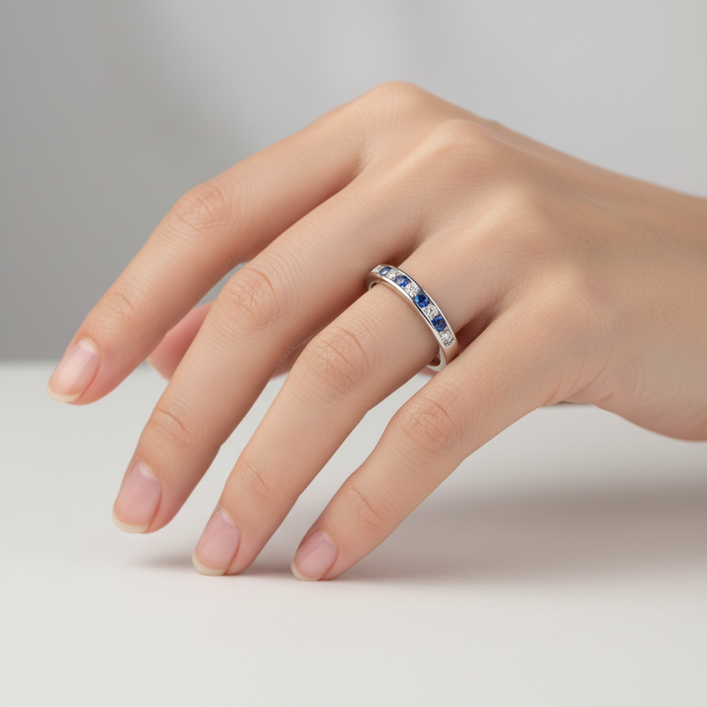 9ct White Gold Cz Ring.