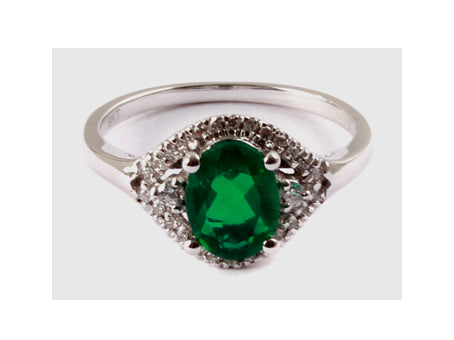 9ct White Gold Emerald Cz Ring.