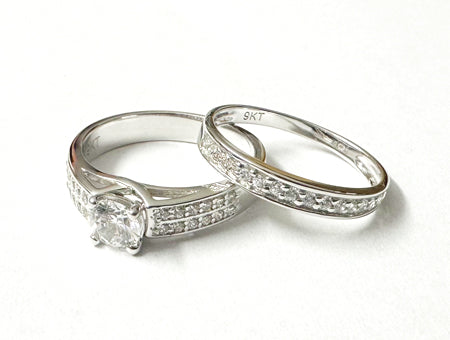 9ct White Gold Cz Ring Set.