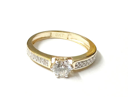 9ct Yellow Gold Cubic Zirconia Ring