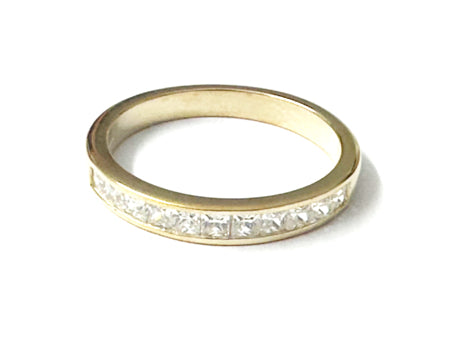 9ct Yellow Gold Princess Cz Ring.