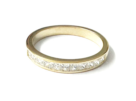 9ct Yellow Gold Princess Cz Ring.