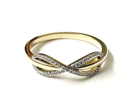 9ct Yellow Gold Cubic Zirconia Ring