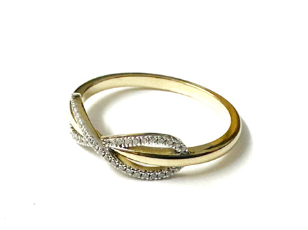 9ct Yellow Gold Cubic Zirconia Ring