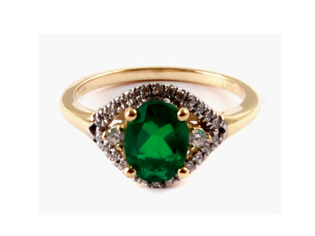 9ct Yellow Gold Emerald Cz Ring.