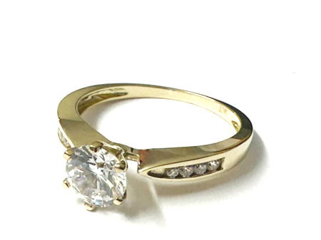 9ct Yellow Gold Cubic Zirconia Ring