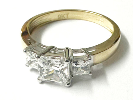 9ct Yellow Gold Cubic Zirconia Ring