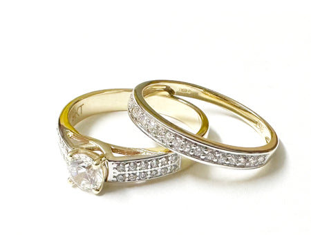 9ct Yellow Gold Cz Ring Set.