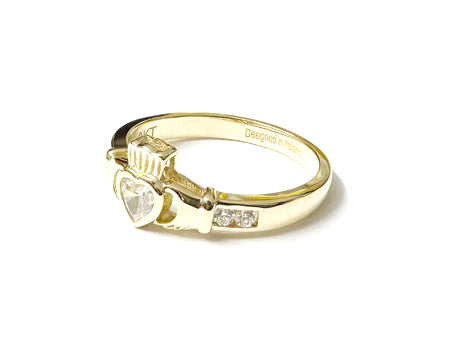 9 CT Yellow Gold White Cz Claddagh Ring