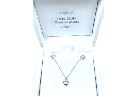 A Kids Heart Silver Necklace And Earring Set Boxed.