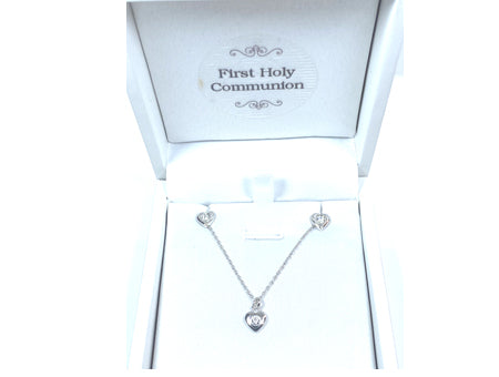 A Kids Heart Silver Necklace And Earring Set Boxed.