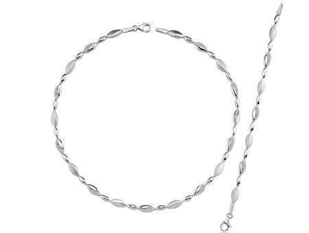 A White Cubic Zirconia Bracelet