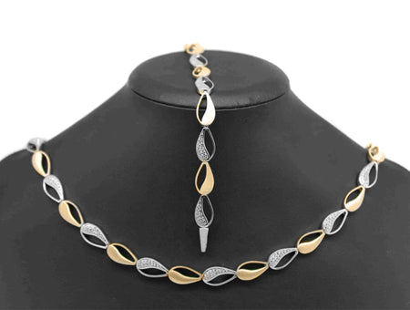 A Yellow Gold & Cubic Zirconia Necklace