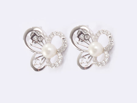 Pearl Earring