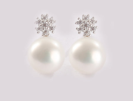 Pearl Earring