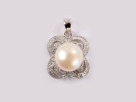 Pearl Pendant