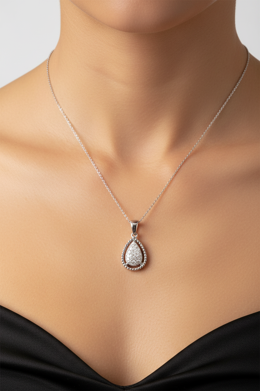 A White Cubic Zirconia Pendant
