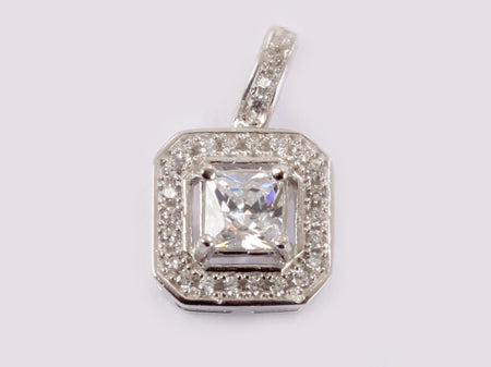 A White Cubic Zirconia Pendant