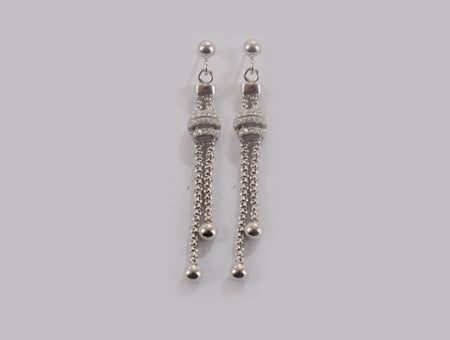 A White Cubic Zirconia Earring