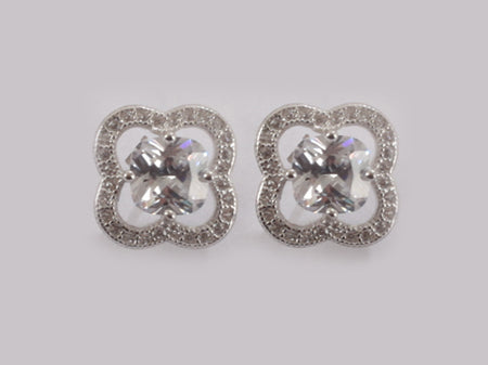 A White Cubic Zirconia Earring