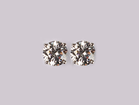 A White Cubic Zirconia Earring
