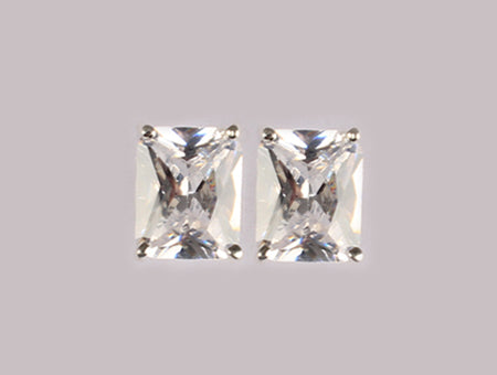 A White Cubic Zirconia Earring Small