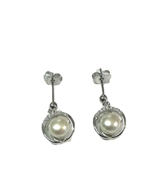 Pearl Earring