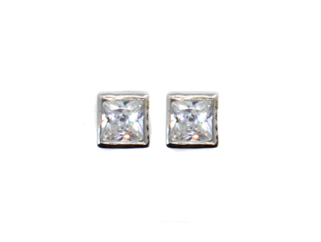 White Cz Stone Silver 7X7 mm Square Rubover Set Earring