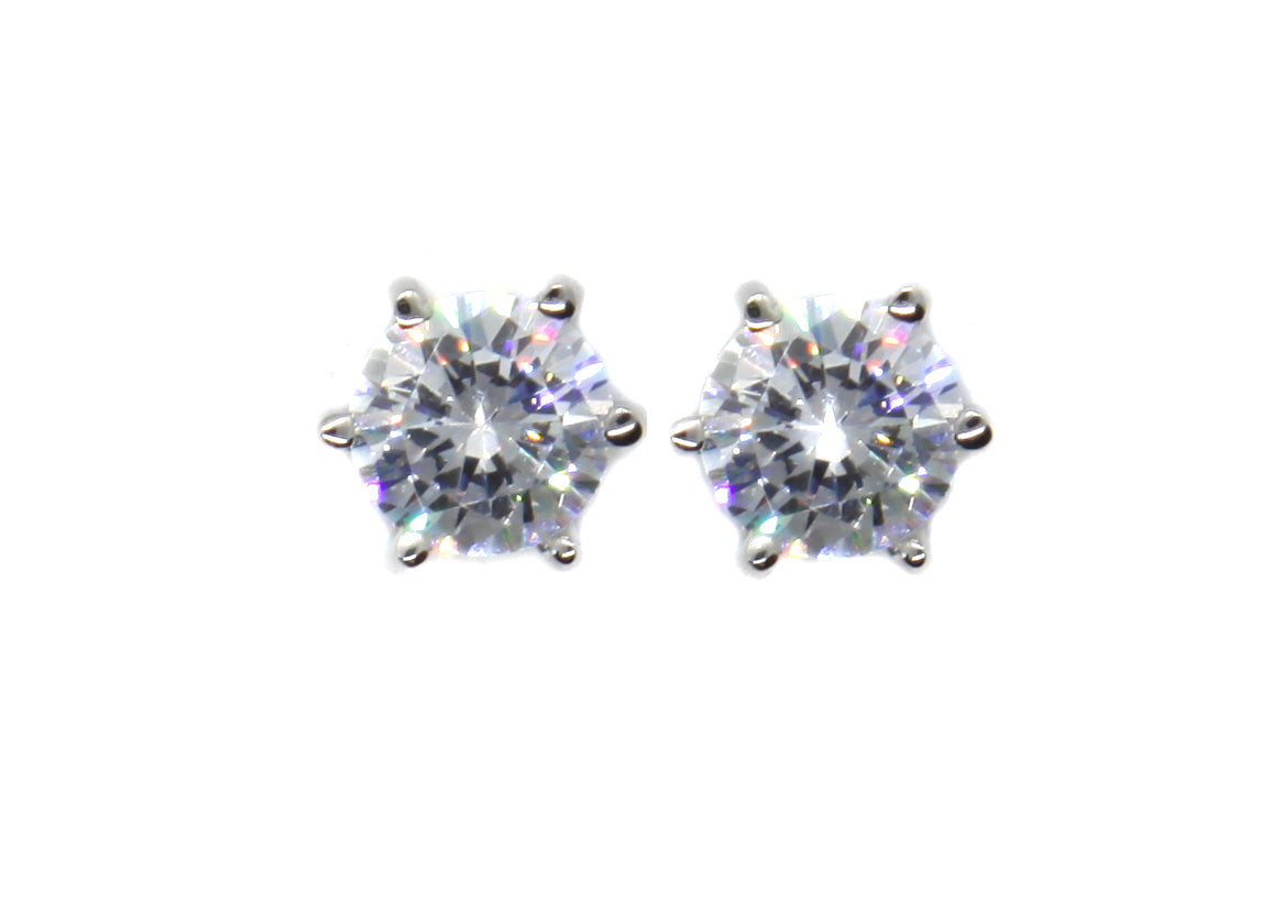 A White Cubic Zirconia Earring