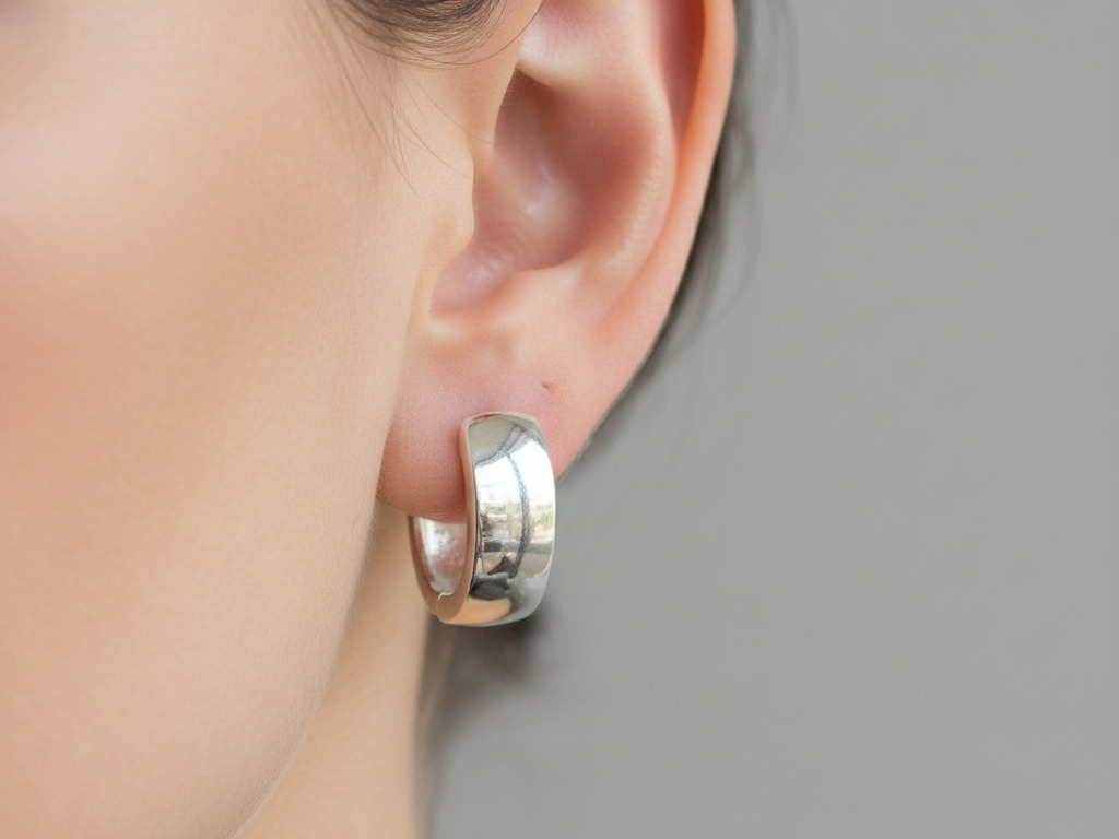 Simply Silver Earring