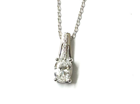 A White Cz Gold Necklace
