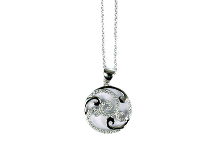 A White Cubic Zirconia Pendant With Chain