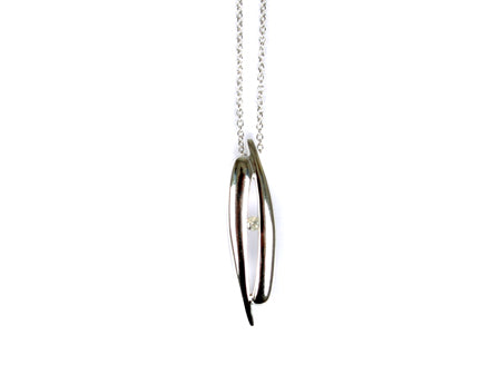 A Silver Pendant  with Real Diamond & Chain