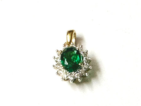 9 CT Yellow Gold Emerald Cz Pendant .Stone Size 7×5 mm