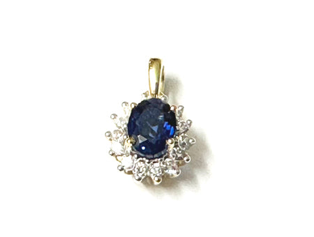 9 CT Yellow Gold Sapphire Cz Pendant Chained .Stone Size 7×5 mm