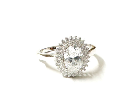 A White Cubic Zirconia Silver Ring