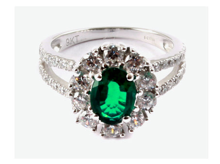 9ct White Gold Emerald Cz Ring.